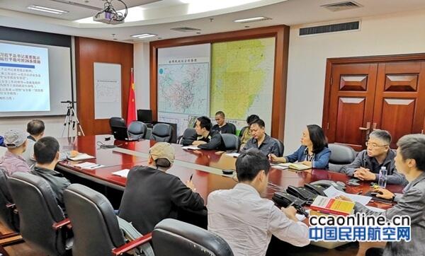 厦门空管站管制运行部党总支召开党小组示范观摩会