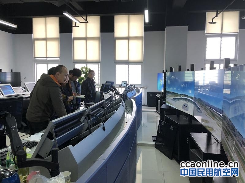 民航重庆空管分局圆满完成雷达模拟培训系统和塔台模拟培训系统设备工厂验收工作