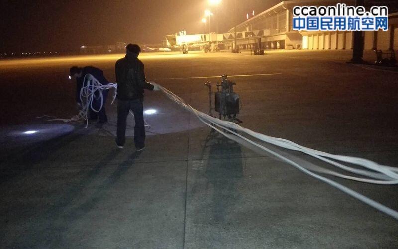 黄山机场机坪嵌缝料更换工程圆满完工