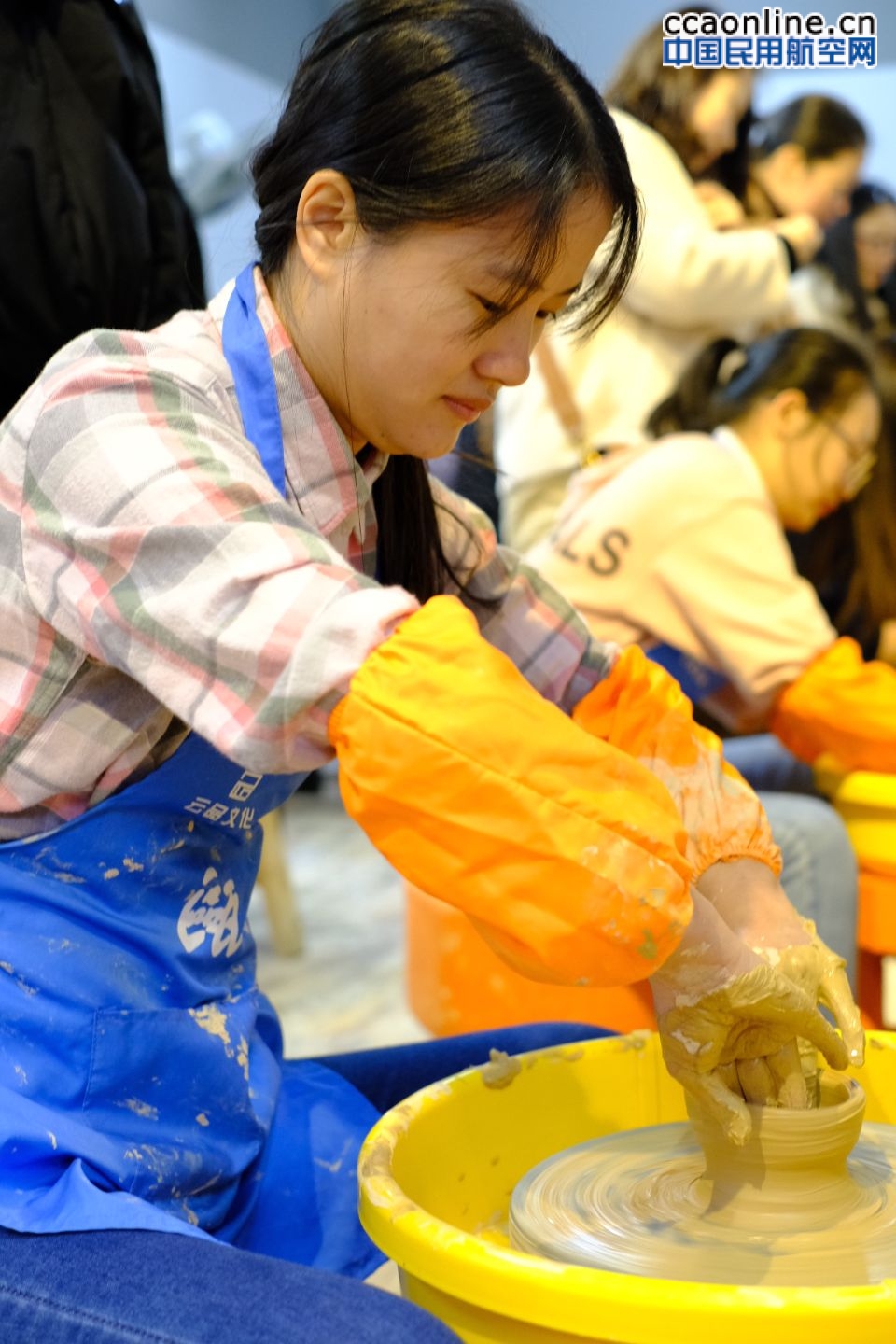 学习传统技艺，感受工匠精神--温州空管站开展女职工陶艺体验活动