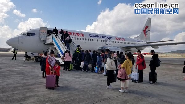 昆明长水国际机场春运迎送旅客579万人次