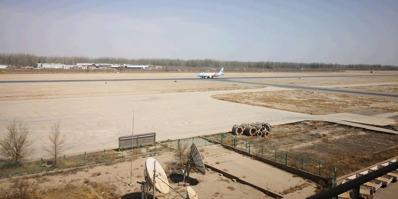 新疆空管局阿克苏空管站管制运行部圆满完成换季首日航班保障