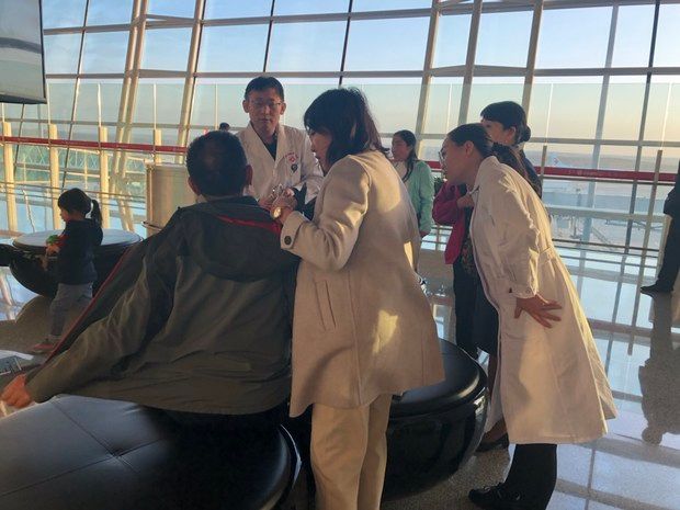 鄂尔多斯机场为患病旅客提供暖心服务