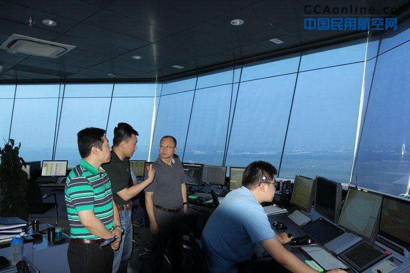 华北空管局副局长江艳军深入天津空管分局开展调研检查工作