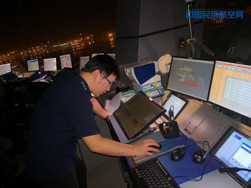 民航重庆空管分局顺利完成场监自动化系统升级工作