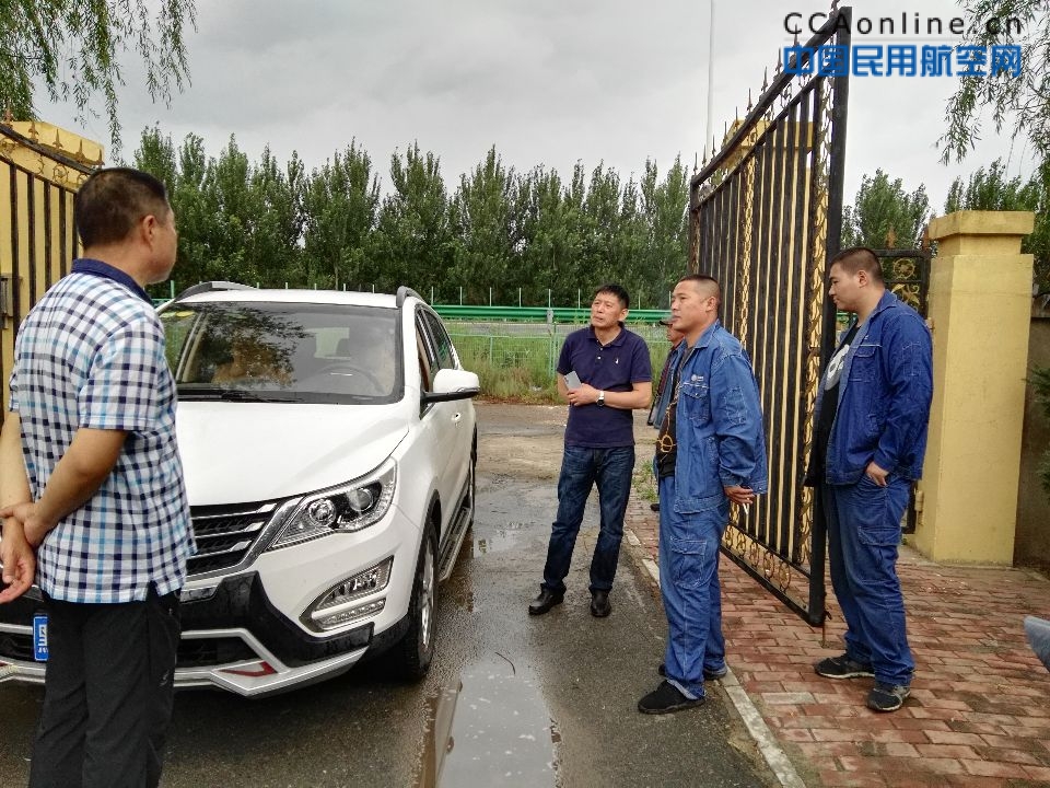 战暑运疾风知劲草  保安全雷雨见真功