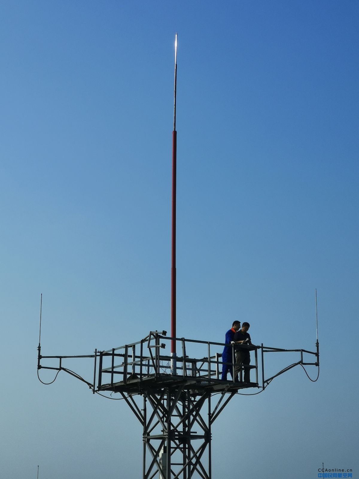 贵州空管分局铜仁雷达站顺利完成甚高频设备巡检工作