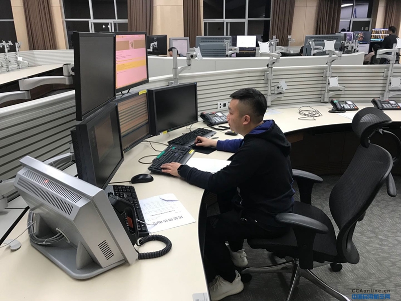 西南空管局管制中心流量管理室数据计划室开展2019冬春季航班换季工作