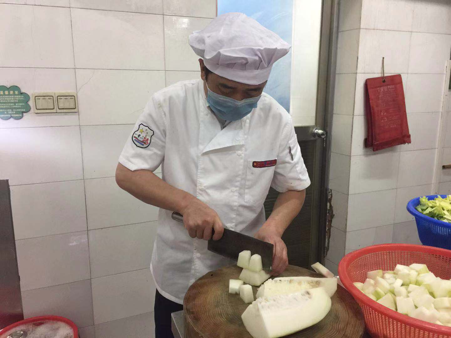 身边的感动－记珠海空管站职工食堂厨师刘汉宝