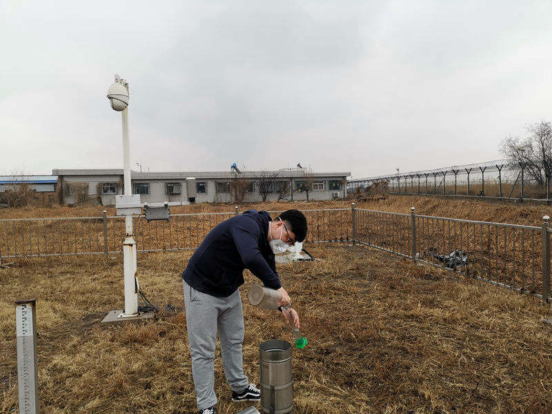 天津空管分局气象台观测岗位全力保障降水低云天气