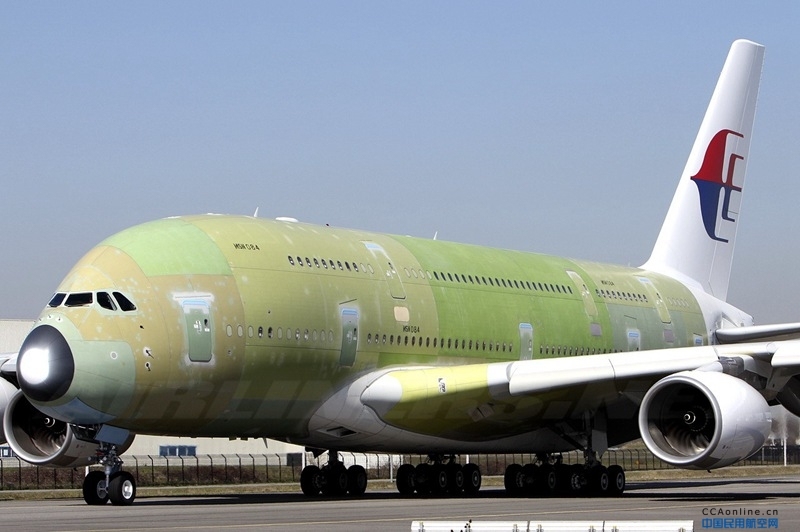 马来西亚宣布航空公司可有条件恢复运作,但外国人禁止