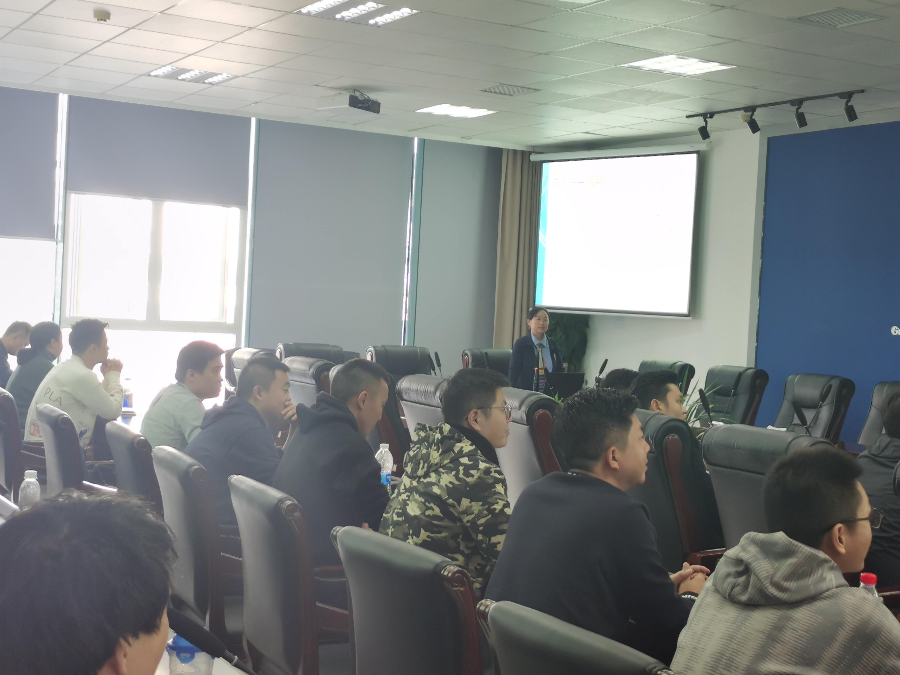 贵州空管分局管制运行部开展初级管制岗位培训复训工作