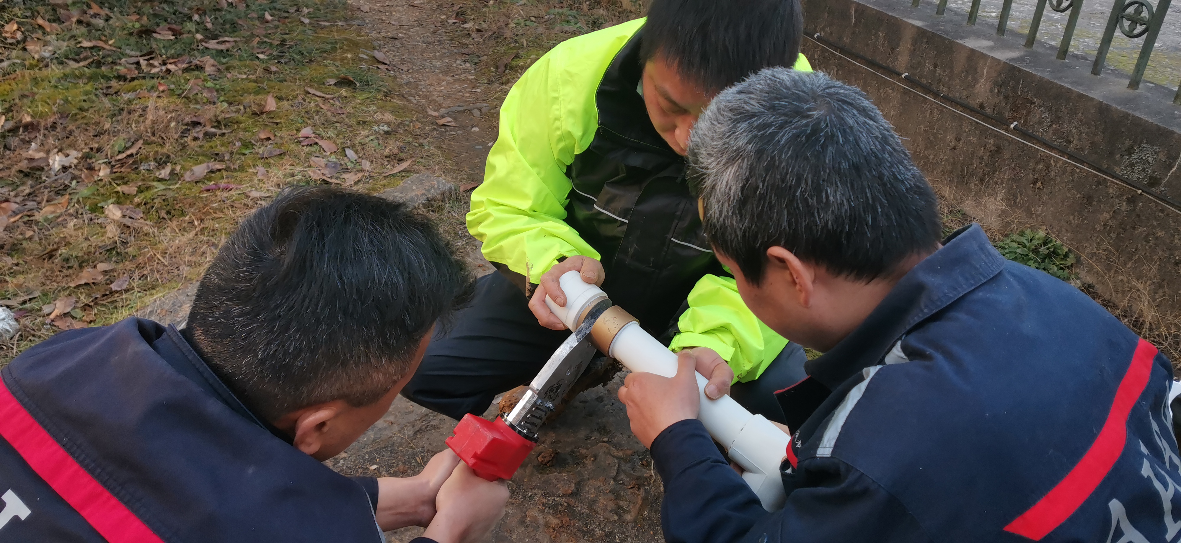 黄山机场综保部全力以赴保障“速冻”天气运行