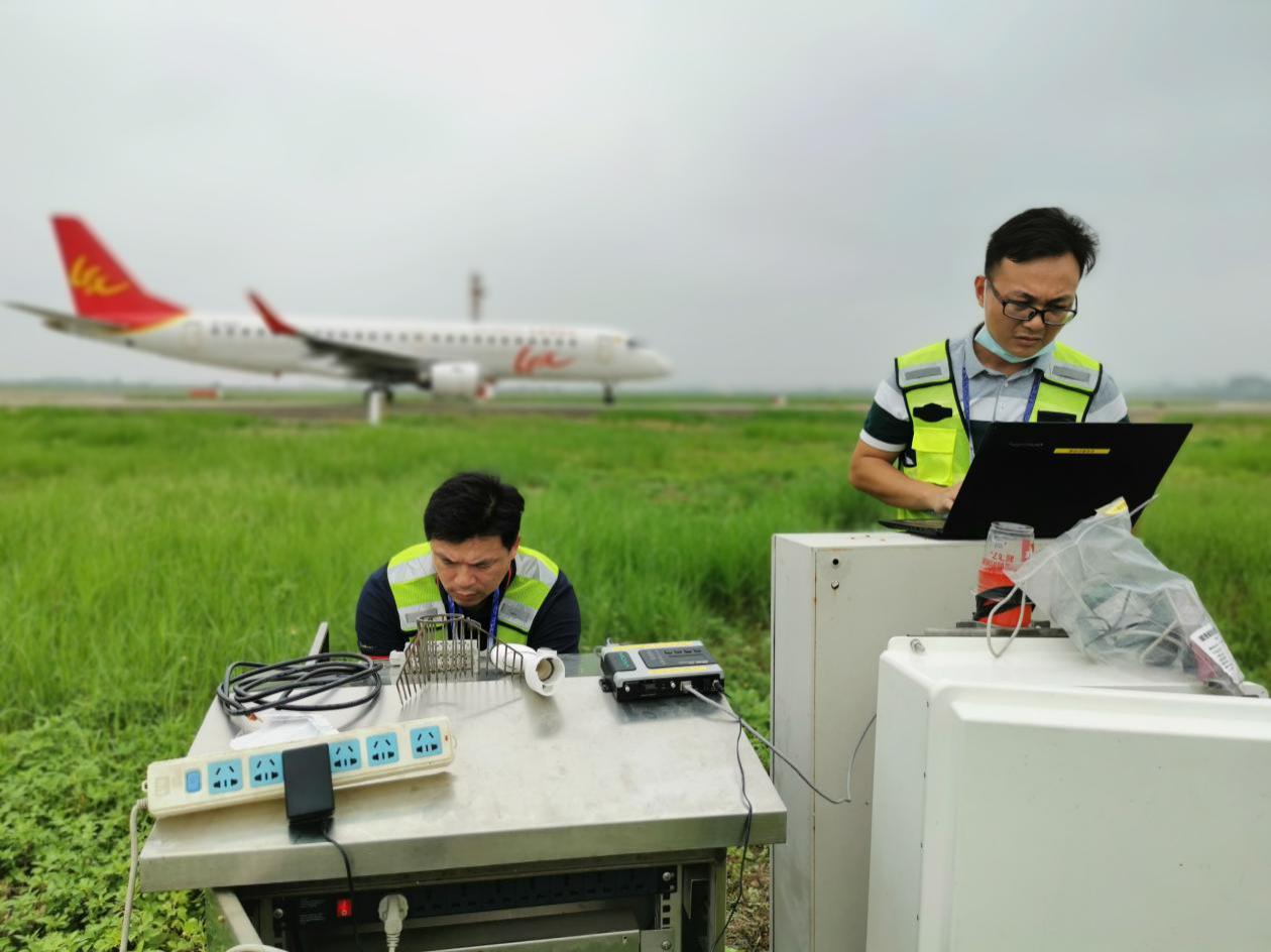 广西空管分局完成自动气象观测系统有线传输防雷改造