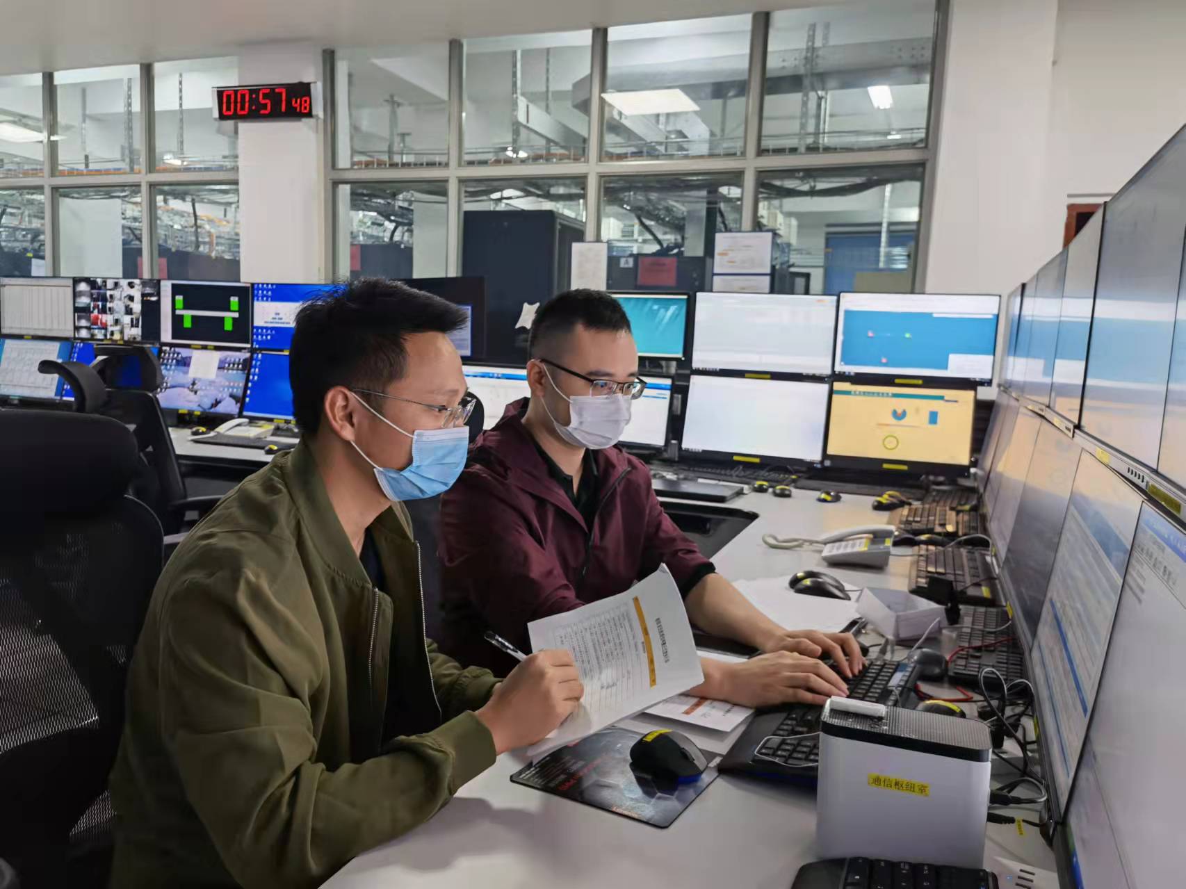 珠海空管站自动转报系统搬迁至新设备机房