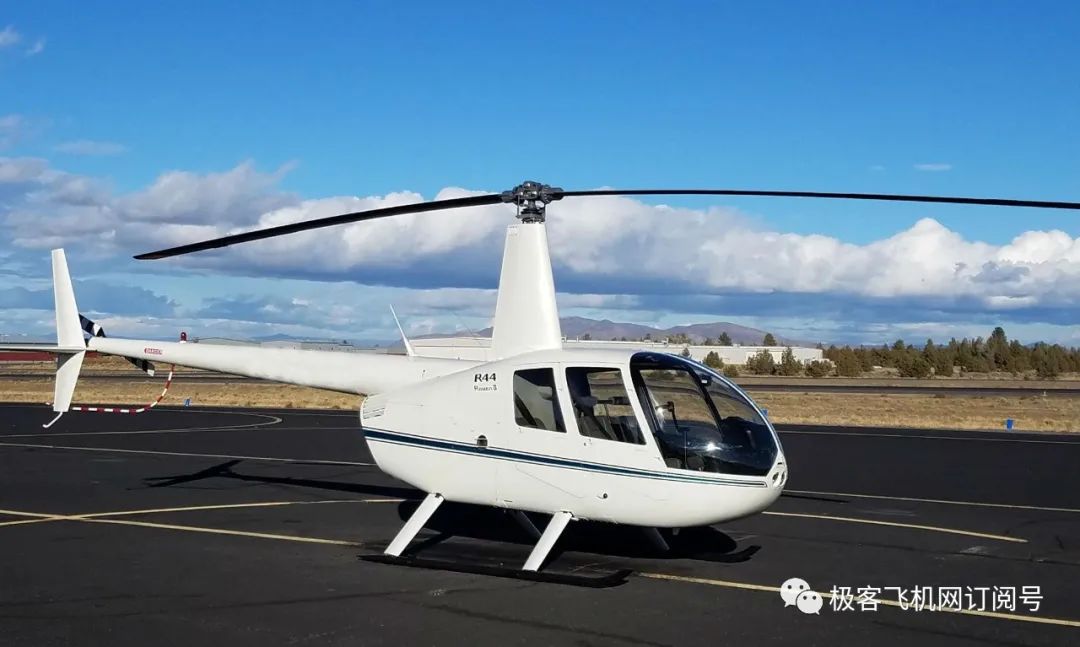 国内现货两架罗宾逊r44雷鸟ii直升机出售标准配置含组装试飞价格优惠