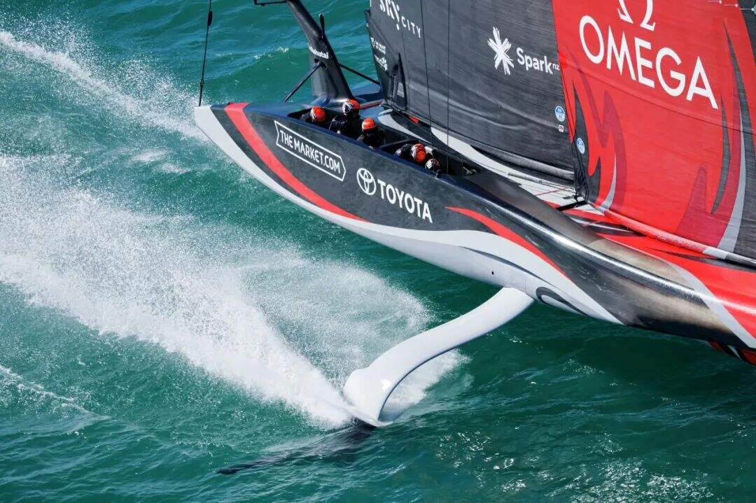 赛领周报|第42届劳力士地中海帆船赛开始报名;坎皮卡福特发生火灾致3人受伤;我国夺得东京奥运会帆船项目诺卡拉17级入场券