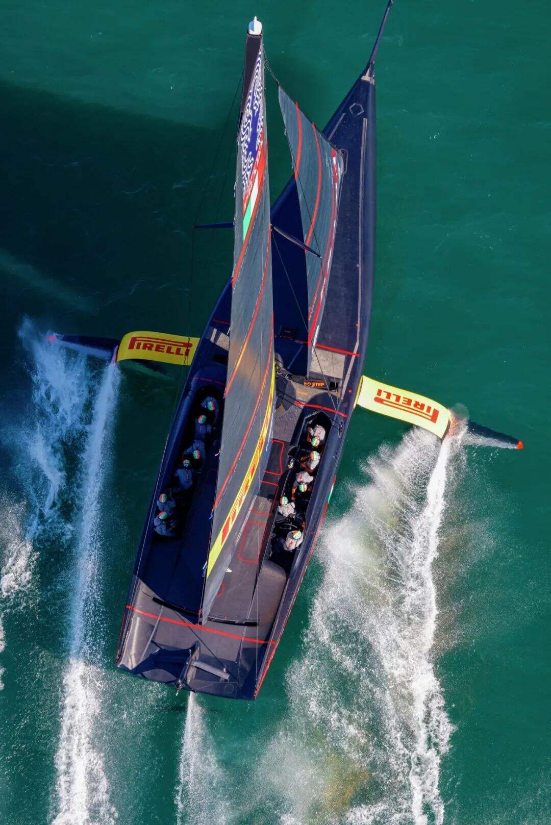 赛领周报|第42届劳力士地中海帆船赛开始报名;坎皮卡福特发生火灾致3人受伤;我国夺得东京奥运会帆船项目诺卡拉17级入场券