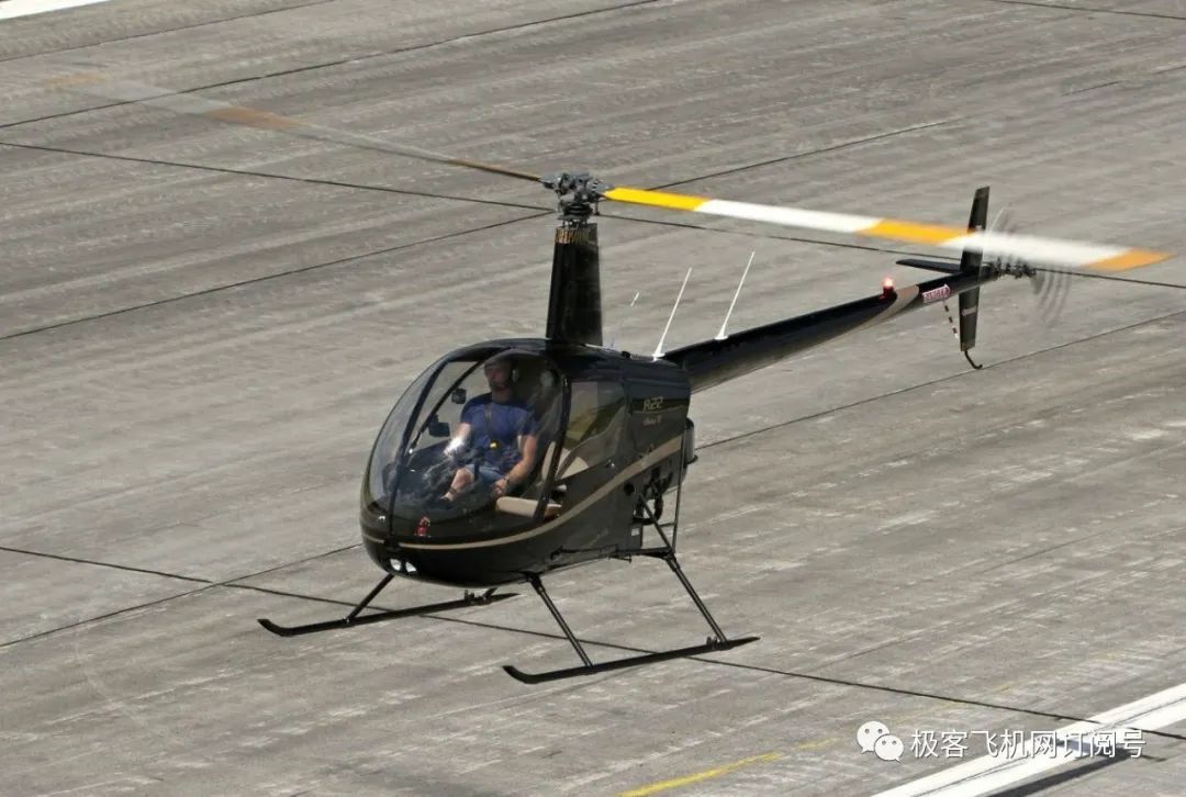 现货罗宾逊r22直升机出售三证齐全适航状态总时间200小时
