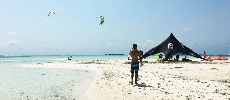 委内瑞拉 Los Roques - 风筝冲浪者的天堂