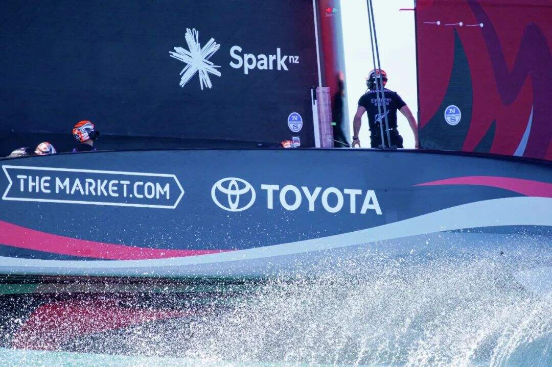 赛领周报|第42届劳力士地中海帆船赛开始报名;坎皮卡福特发生火灾致3人受伤;我国夺得东京奥运会帆船项目诺卡拉17级入场券