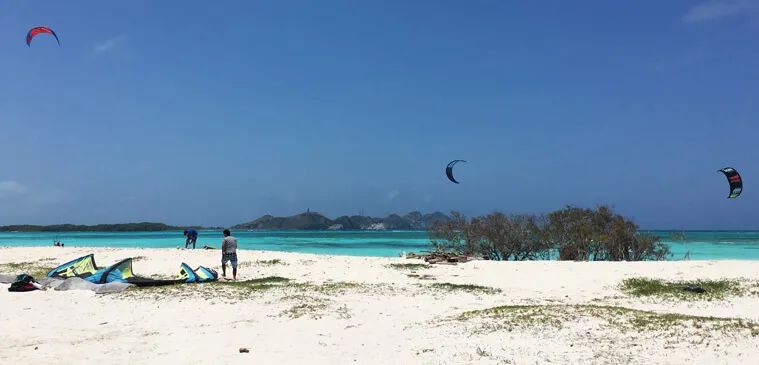 委内瑞拉 Los Roques - 风筝冲浪者的天堂