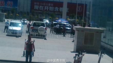 西宁曹家堡机场停车场发生爆炸 上月刚排爆演习
