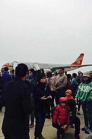 北京飞香港客机备降武汉，警方通报因受威胁