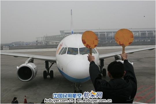 重庆江北国际机场旅客吞吐量突破1400万人次