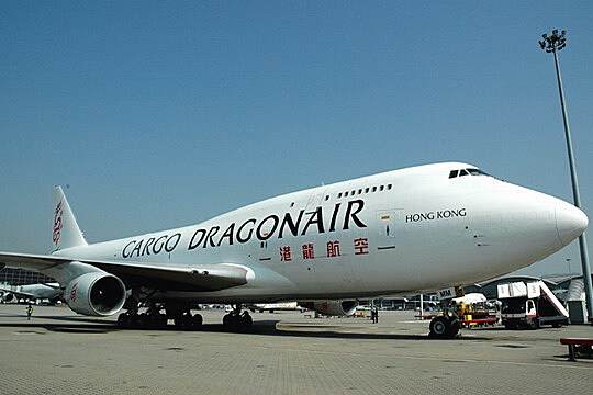 港龙航空公司接收第2架波音747-400改装货机