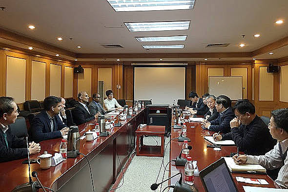 Sabre高级副总裁Roshan Mendis访问中国航信