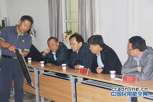 國資委孫昌華調研慰問新疆機場集團住村工作組