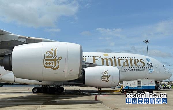 中国旅客投诉行李丢失，阿联酋航空要求发英文版