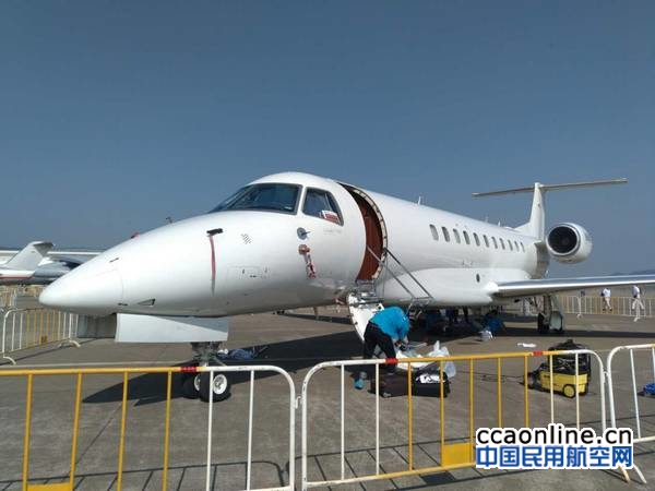 巴西航空工业携莱格赛公务机参加静态展示