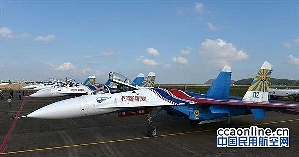 俄罗斯“勇士”特技飞行队抵达珠海