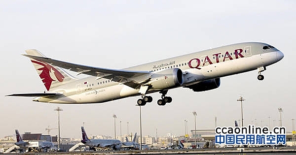 波音获卡塔尔航空30架787和10架777总价117亿美元订单