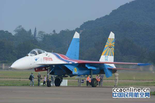俄羅斯勇士蘇-27戰(zhàn)機靜態(tài)展示