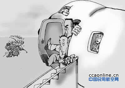 中国首例擅开飞机应急舱门刑事责任案宣判