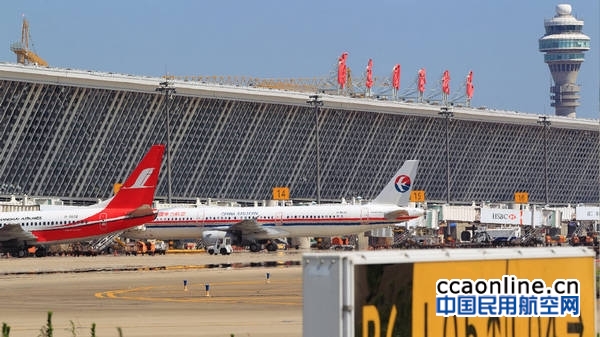 上海两大机场2017年旅客吞吐量共达1.11亿人次