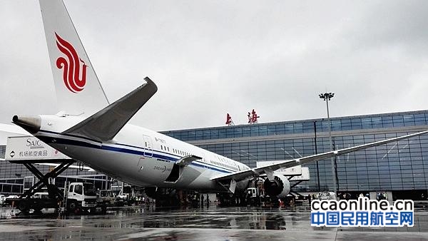 台风来袭，上海机场航班起降将受影响