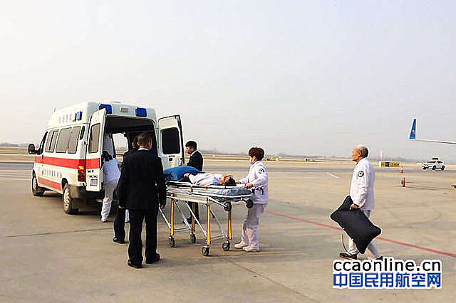 南航乘客空中突发失语偏瘫，武汉机场紧急救治