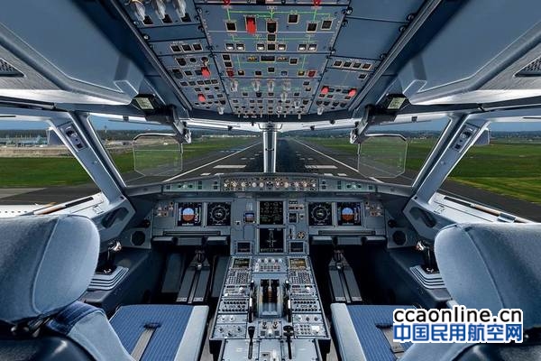 长龙航空成为全球首家采用空客HUD改装方案的航空公司