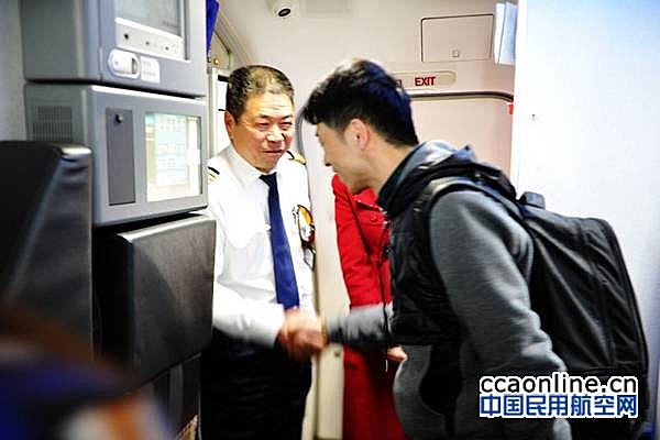 42载飞行岁月，河北航空B737飞行教员刘国平退休