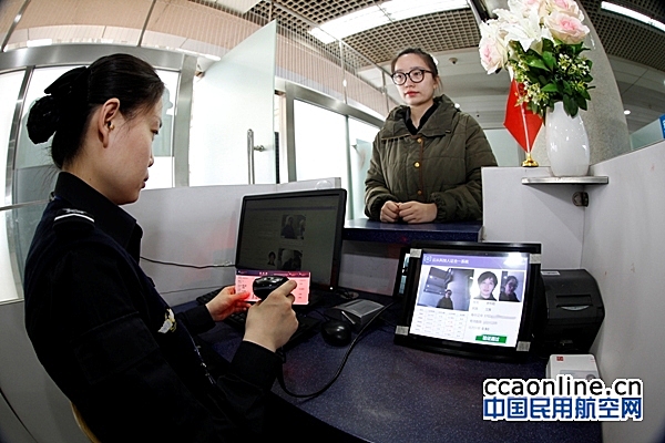 青岛机场新增人脸识别系统，正在测试运行中
