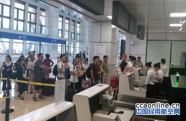 澜沧景迈机场喜迎第1000名乘机旅客