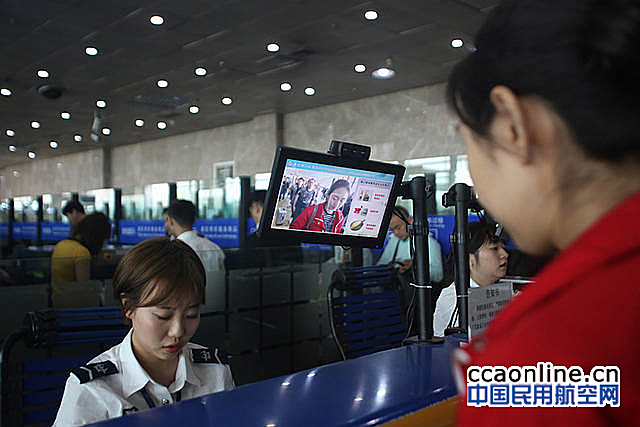 哈尔滨机场启用人脸识别系统，旅客过检只需2秒