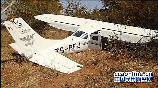 赛斯纳飞机三天内坠毁两架，共10人遇难