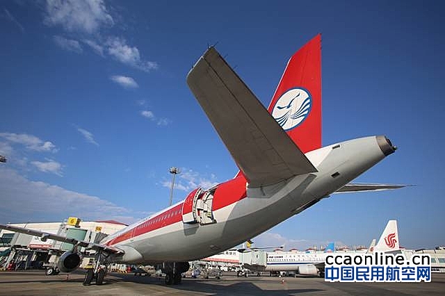 哈尔滨机场暑运第一天运送旅客5万人次