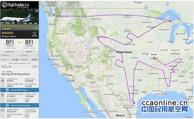 波音787客机在美国上空画出该机型轮廓