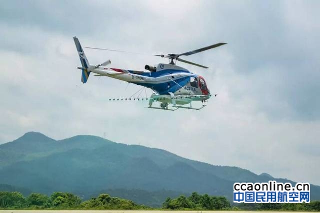 昌飞AC311A直升机加装农林喷洒设备首飞成功